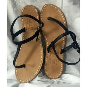 Cuccurullo Black Leather Thong Sandals never worn!
